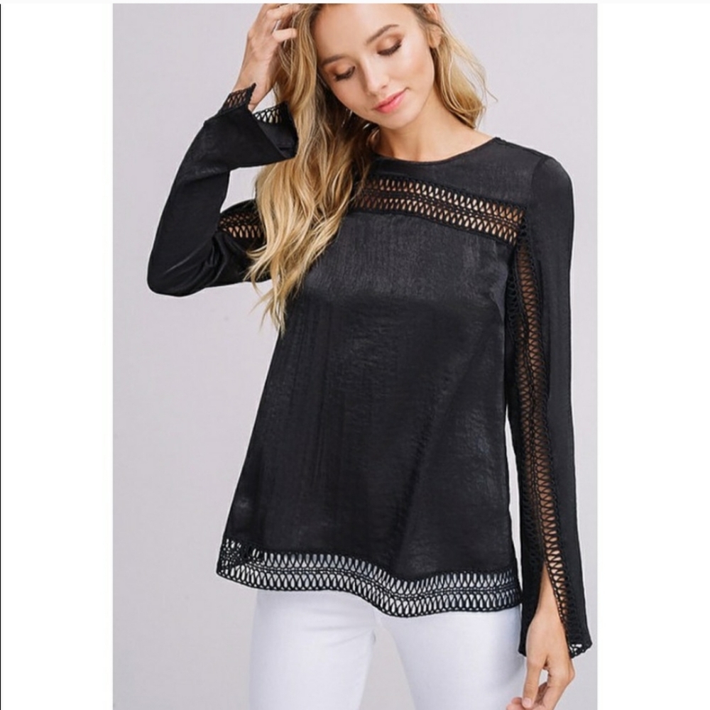 Women's Long Sleeves Black Blouse Size Medium